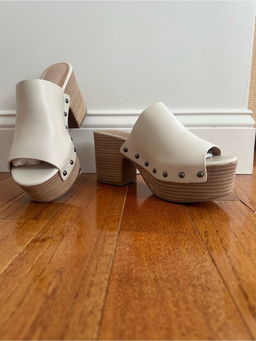 SHUSHOP Cream Platform Mule Sandals with Stud Accents size 9